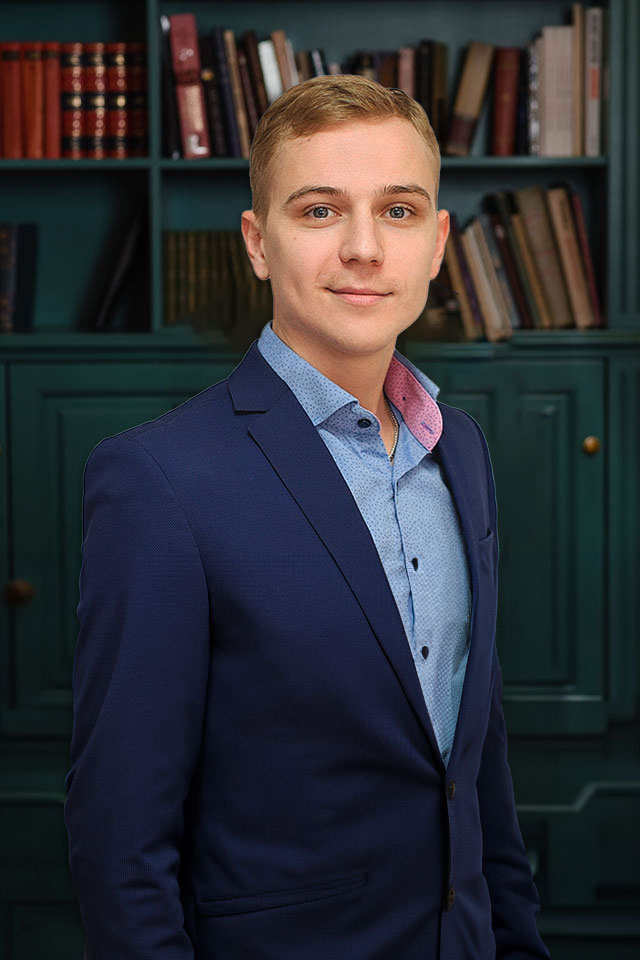 Владимир Пахарь