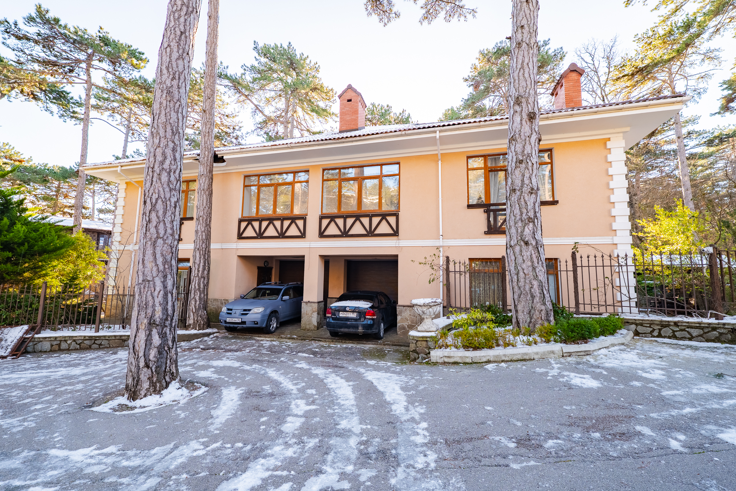 Дом с ремонтом в поселке Горный